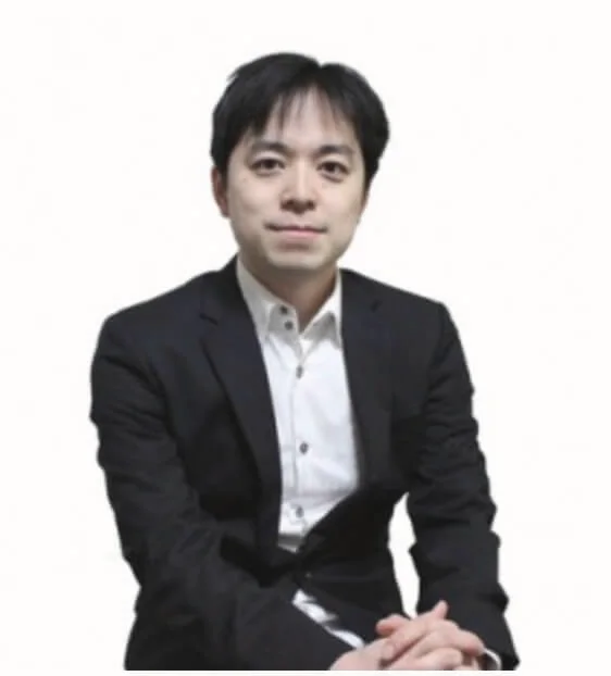 ピークウェブ株式会社 代表取締役 櫻井裕介様